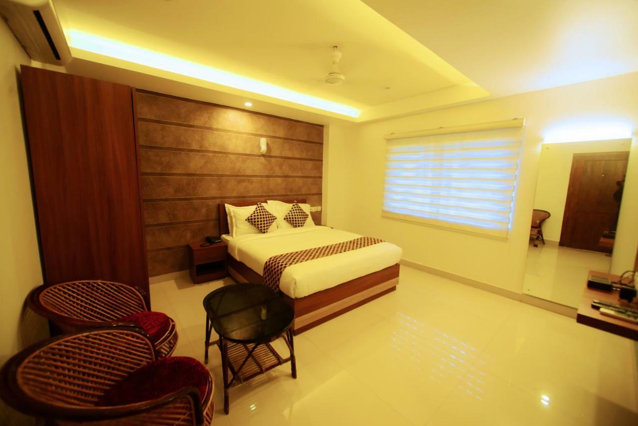 Hotel Kb Residency à Kozhikode Extérieur photo
